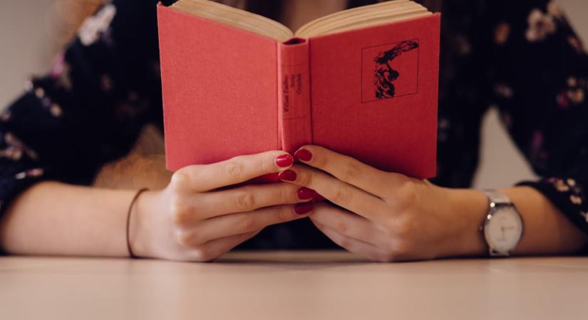 7 könyv, ha csak kevés időd van az anyaság mellett