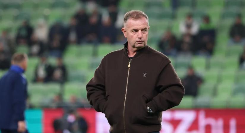 Révész Attila dühös lett, megalázta a saját játékosát – videó