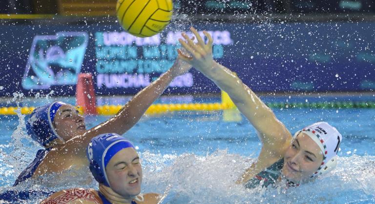 Izrael sem jelentett akadályt, Eb-elődöntős a női pólóválogatott