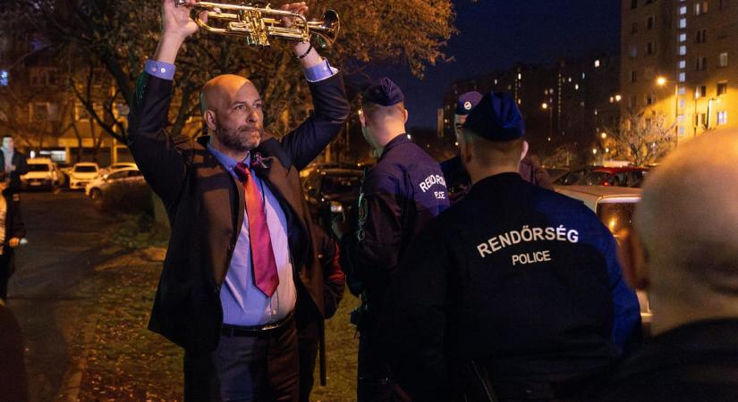 A trombitás Szabó Bálint Magyar Péter ellen elindul a választásokon Hegyvidéken