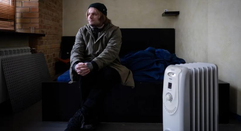 Nem csak az áramszolgáltatás és a fűtés omlik össze, mindenki folyamatosan túlélési üzemmódban él