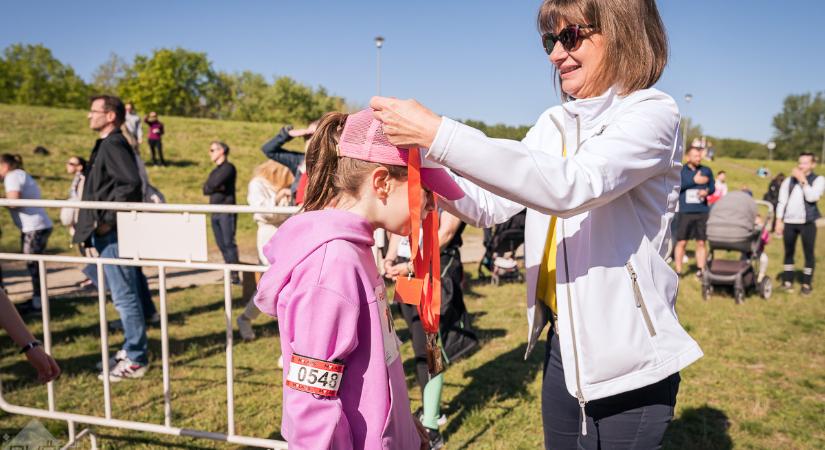 Negyedszer is Fuss a Struccal! – jótékonysági futás a gyermekekért