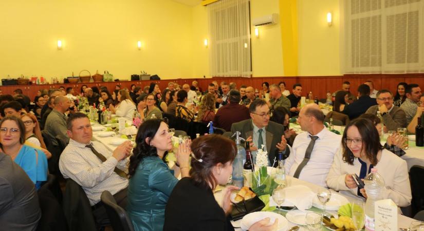 Fergeteges vadászbállal búcsúztatták a januárt Homokmégyen