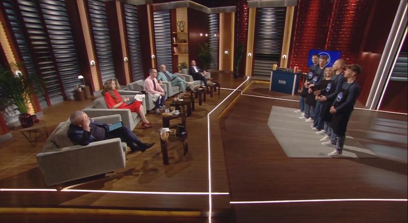 3 Cápa is ráharapott az apukát elveszítő család hot dogjára