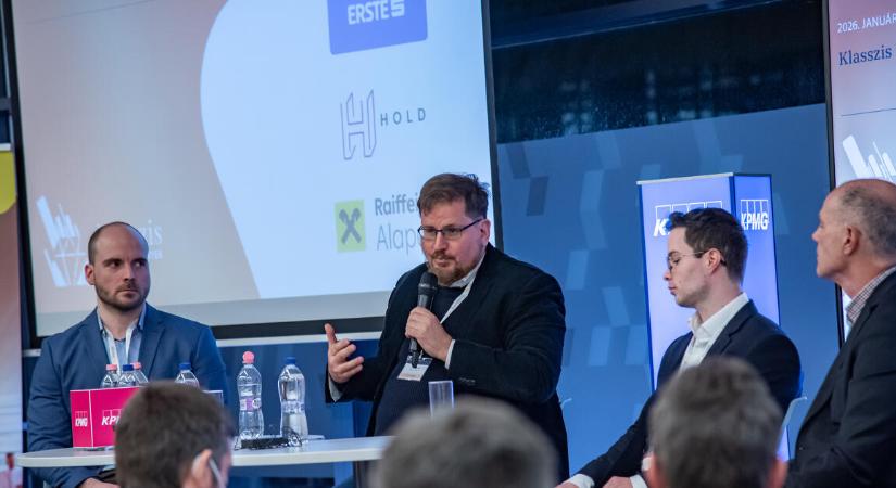 Kinek a győzelmének örülne a forint áprilisban?