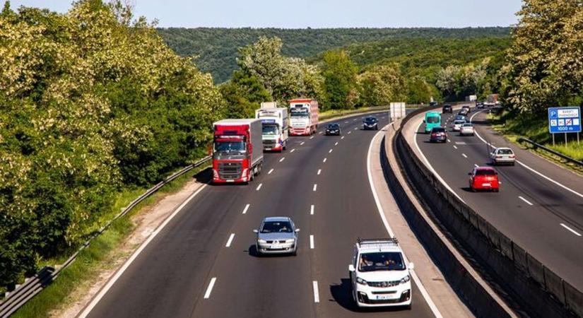 Nagyon komoly bírsággal számolhat, ha ilyen autóval felhajt az autópályára