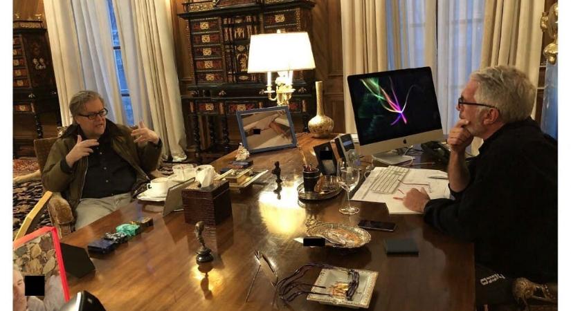 Steve Bannon azzal büszkélkedett Jeffrey Epsteinnek, hogy többek között Orbán Viktornak is ad tanácsokat