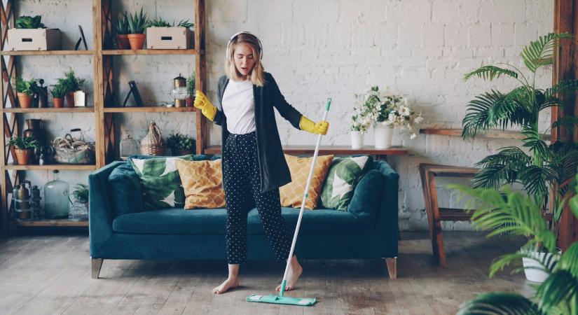 5 dolog, amit soha ne tegyél a felmosóvízbe – padlóbarát tippek