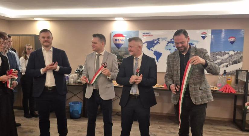 Pest vármegyében is terjeszkedik az amerikai ingatlanlánc