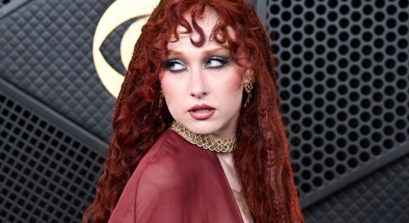 Félpucéran ment a Grammyre az énekesnő, mindenkit lesokkolt