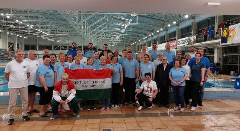 Három ország szenior úszói nyitották az évet Szentesen