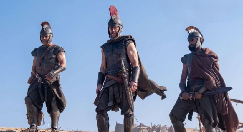 Elon Musk nekiment Christopher Nolannek