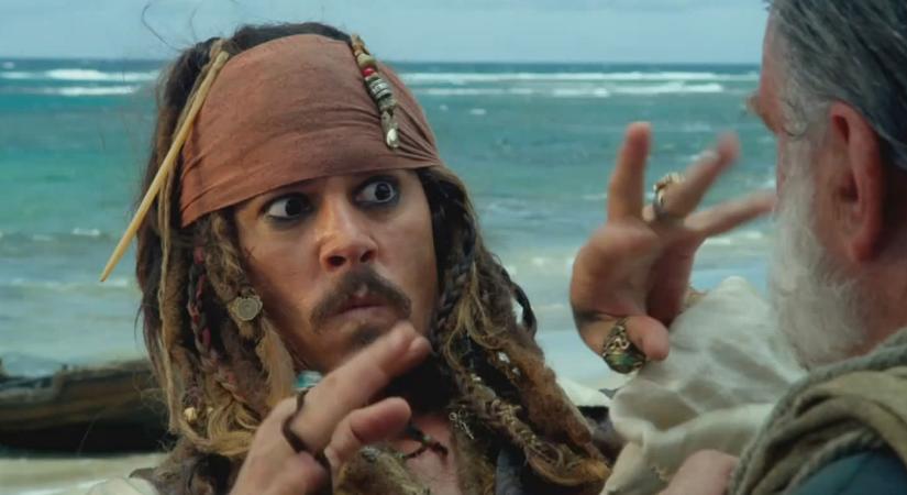 Hoppá, Johnny Depp mégis visszatér A Karib-tenger kalózaihoz?