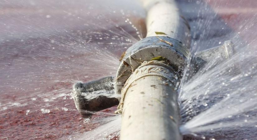 Csőtörés Fejérben, jelentős kiesés a vízszolgáltatásban