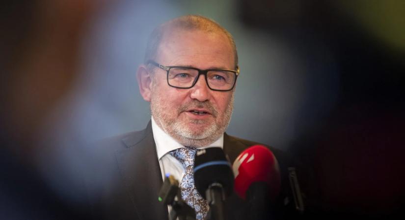 Lázár János vagyonának dupláját vallotta be egy másik miniszter