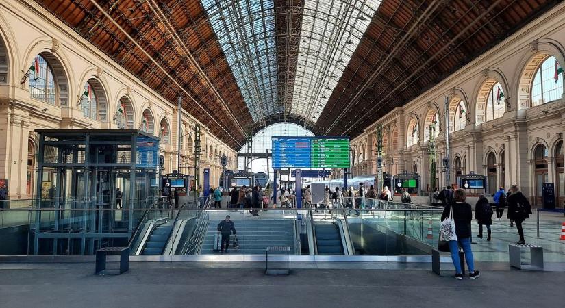 Rémálom a vonaton, egy fiatal fiút zaklattak