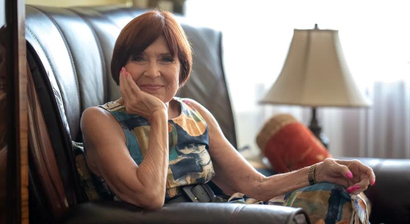 „Köszönöm, hogy a féltestvéred lehettem” – Gyarmati Andrea megható írással búcsúzott Fenyő Miklóstól