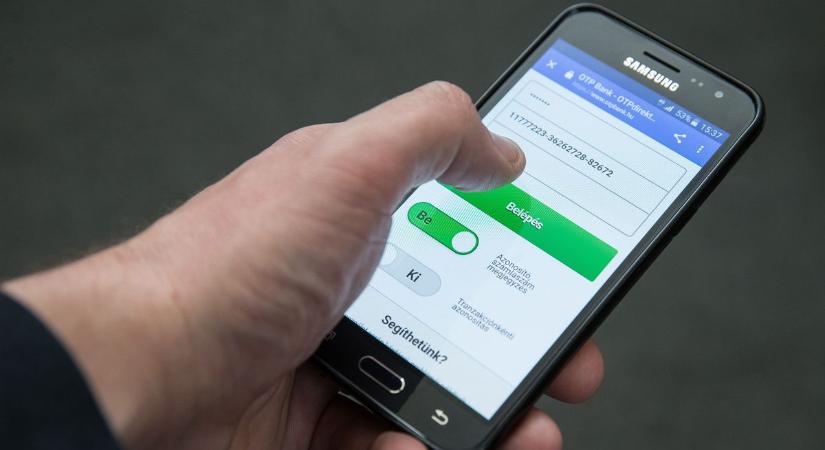 Megígérte a vevő, hogy letörli a telefont, de inkább lenyúlta a pénzt a netbankos alkalmazással