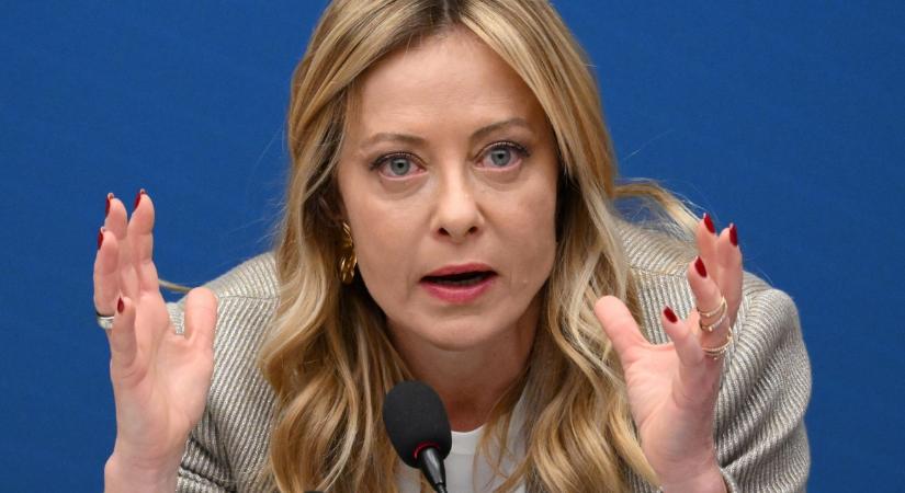 Meloni szerint ezek nem tüntetők, hanem felfegyverzett bandák voltak, akik rendőröket akartak gyilkolni