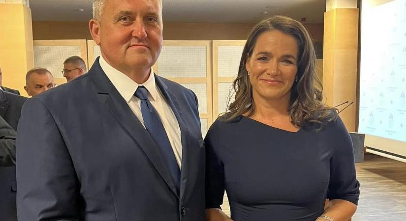 Hadházy: Hányingerkeltő és bizarr emlékeztető arra, hogy Lázár cigányozása nem biztos, hogy véletlen elszólás volt