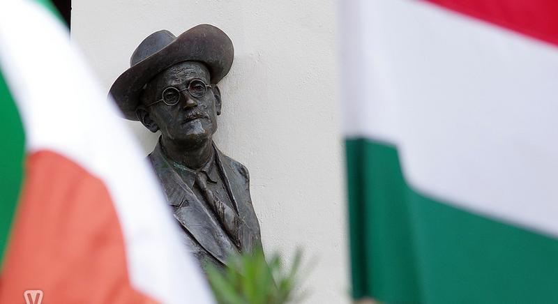 143 évvel ezelőtt született James Joyce