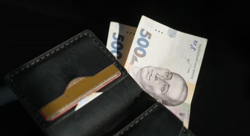 Ukrajnában decemberben az átlagfizetés közel 14%-kal nőtt, és meghaladta a 30 ezer hrivnyát