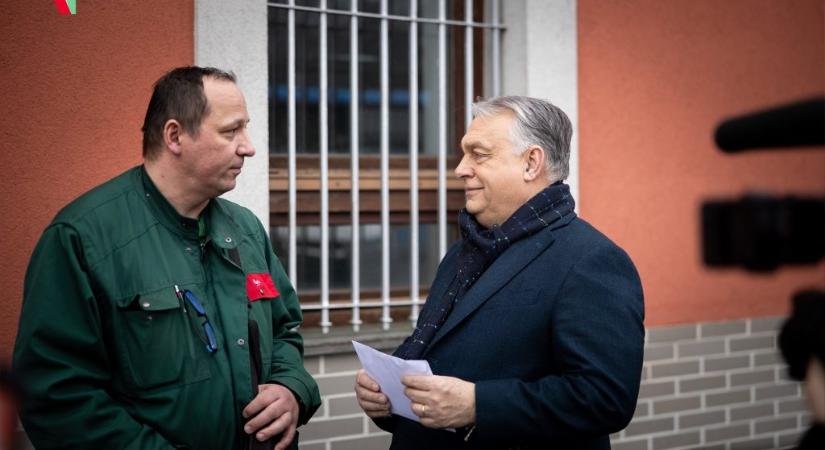 Orbán Viktor: Február az a hónap, amikor érdemes várni a postást