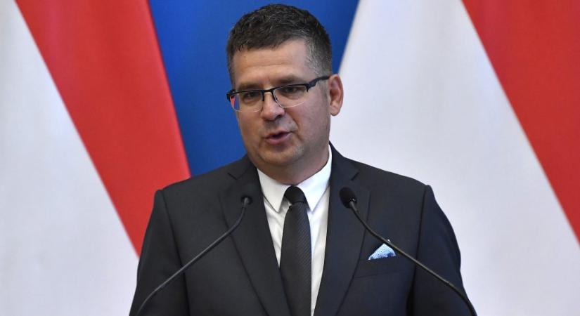 444: a Fidesz jós polipja 108 képviselőhelyre tippel maguknak