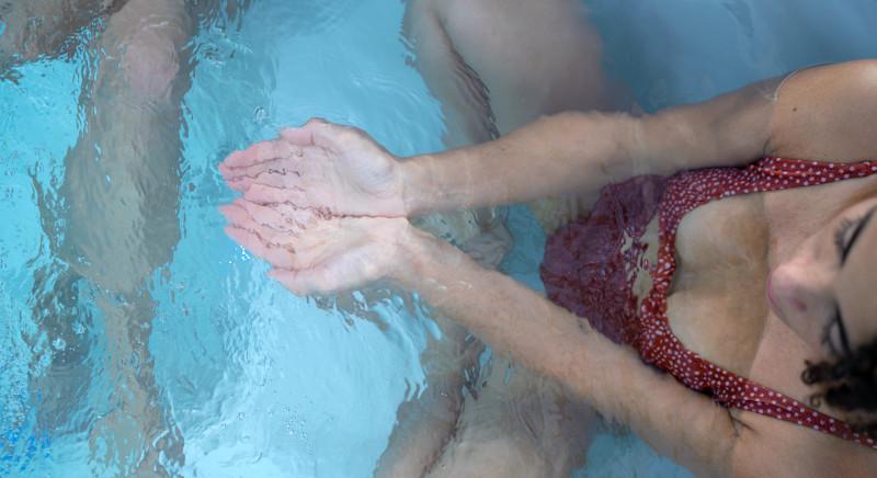 Amikor a tested már a tavaszt várja: regeneráció a jakuzzi erejével
