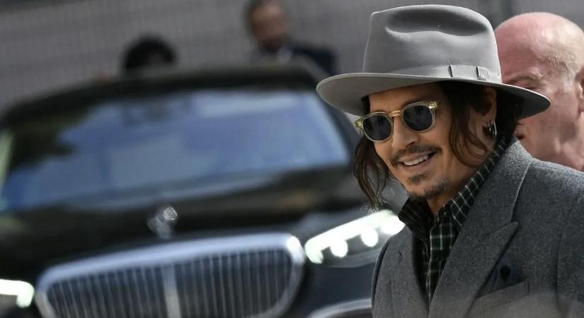 Alig lehet ráismerni: így néz ki most az egykor szívdöglesztő Johnny Depp