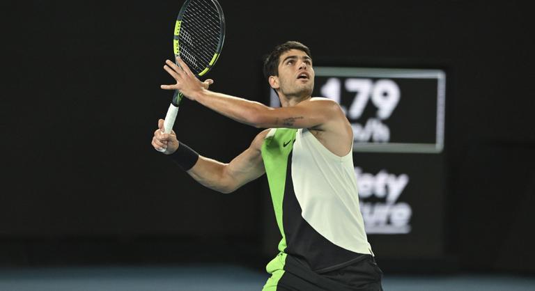 Carlos Alcaraz meghökkentő műtéttel teszi feledhetetlenné történelmi diadalát