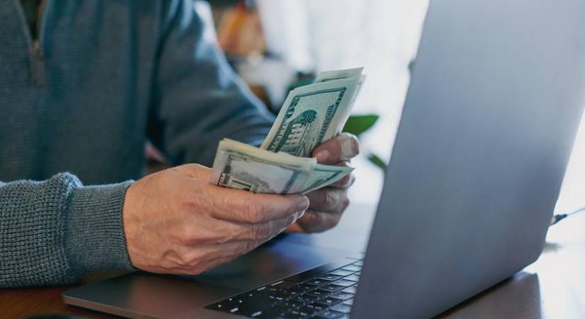 Ennyi béremelésre számíthatnak idén a magyarok - Csalódhatnak a dolgozók