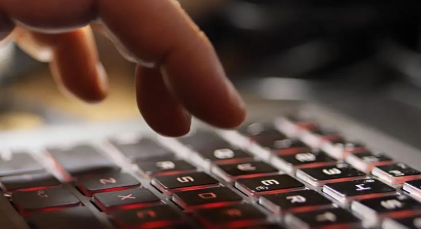 Drogkészítésről és öngyilkosságról kérdezték az MI-t, de bárki láthatta, miről csetelnek