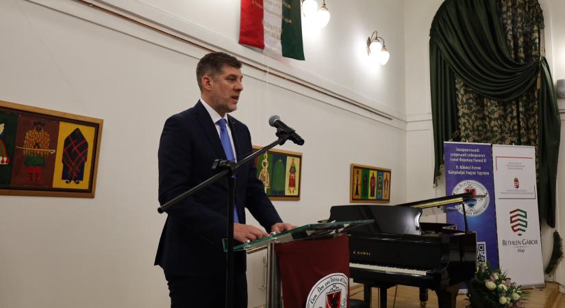 Szilágyi Péter: az egyetemi rang mérföldkő a kárpátaljai magyarság számára