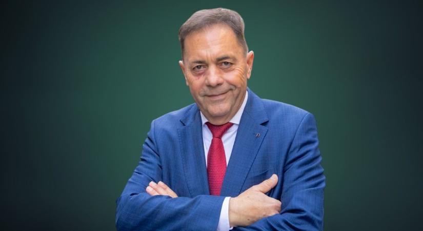 Megfenyegették Pócs János országgyűlési képviselőt a Tisza emberei - videó