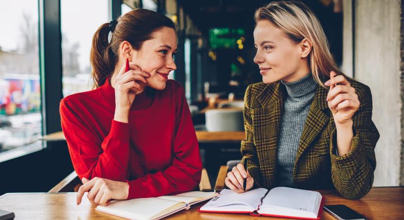 5 gyakran kiejtett mondat, ami mögött valójában elfojtott feszültség van. És ezt mások is érzik rajtad.