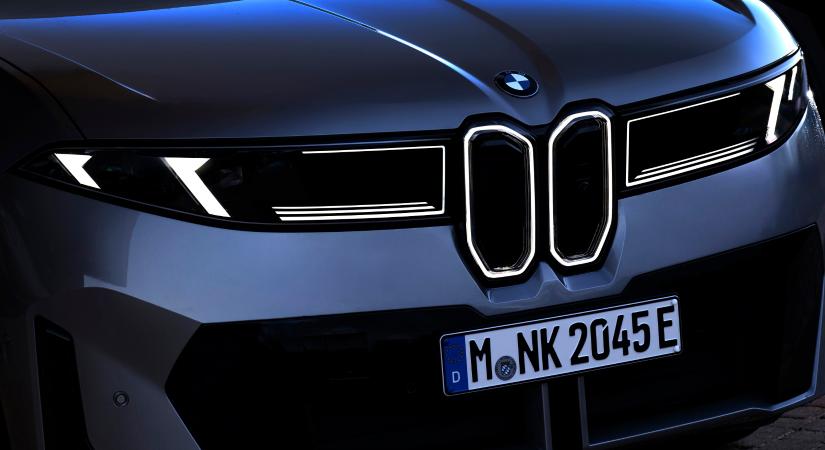 Viccesen, de nem tiszteletlenül, köszöntötte fel a BMW a Mercedest