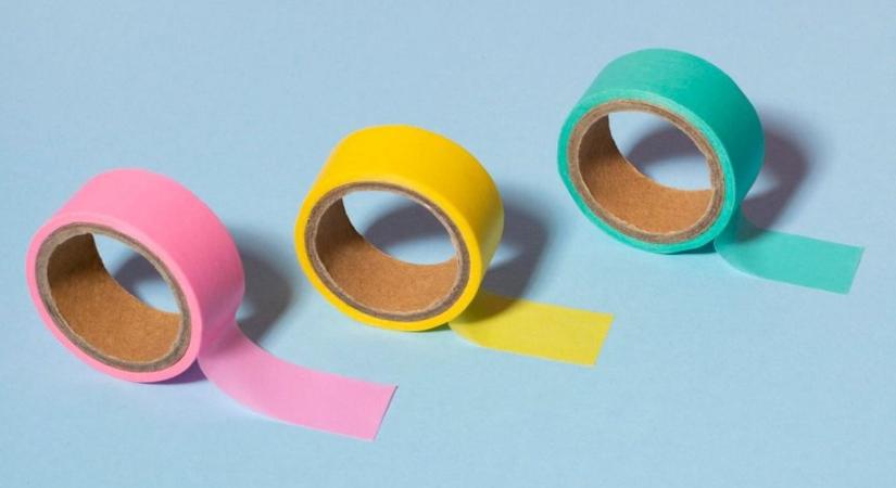 Milyen padlójelölő szalagok léteznek, és hol használatosak?