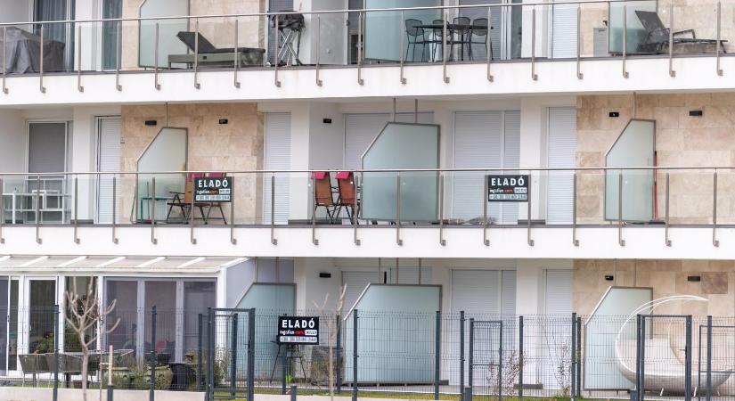 Csökkent a kereslet a lakáspiacon, de kitart az eladási kedv