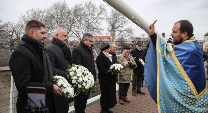 A Tisza legsötétebb napjára emlékeztek Szolnokon – galériával