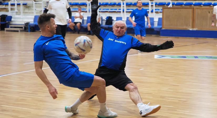 Még mindig remekül fociznak, emellett jól is érzik magukat (képekkel)