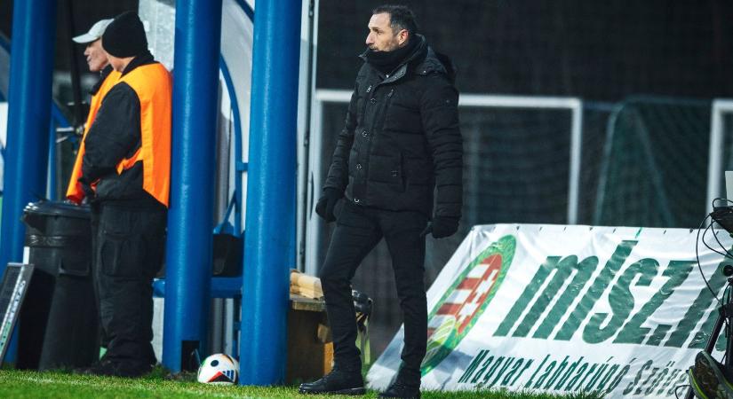 A Vasas edzőjét és kulcsjátékosát is elveszítette a feljutási rangadó előtt: "Örülök, hogy a játékvezető utólag elismeri..."