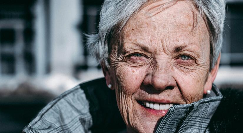 Többhavi ellátás egyszerre: február 12-én és 13-án robban a nyugdíjbomba, mutatjuk a pontos összegeket