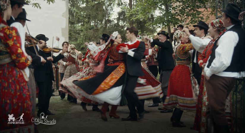 Sikerrel indult a Magyar menyegző Erdélyben és Partiumban