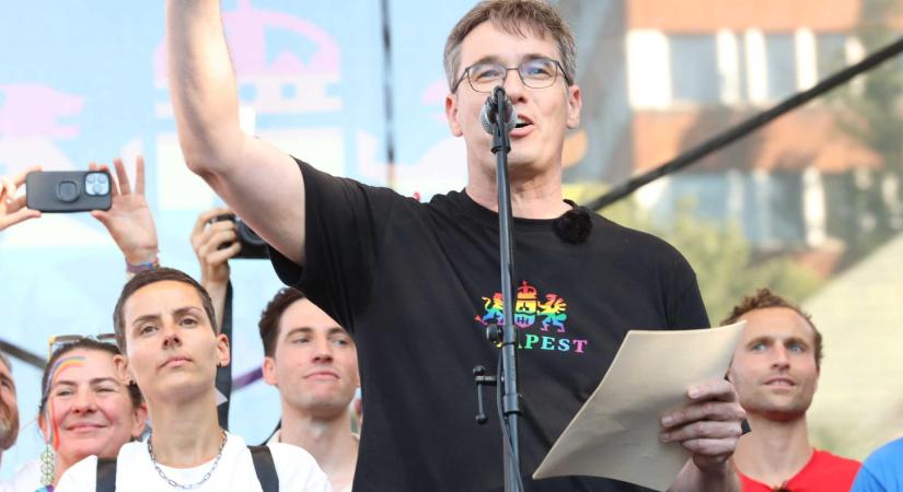 Rainbow-díjat kapott Karácsony Rómában