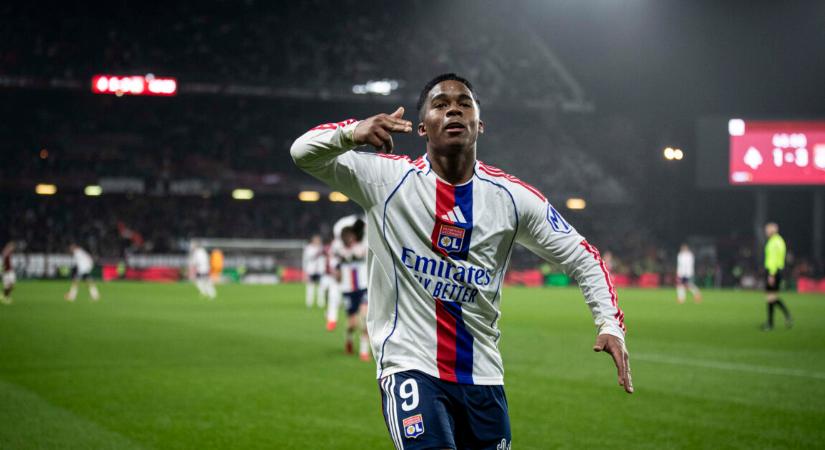 Hiába szuper-tehetség, nem küldi pályára a Real Madrid – Angliában kötheti ki