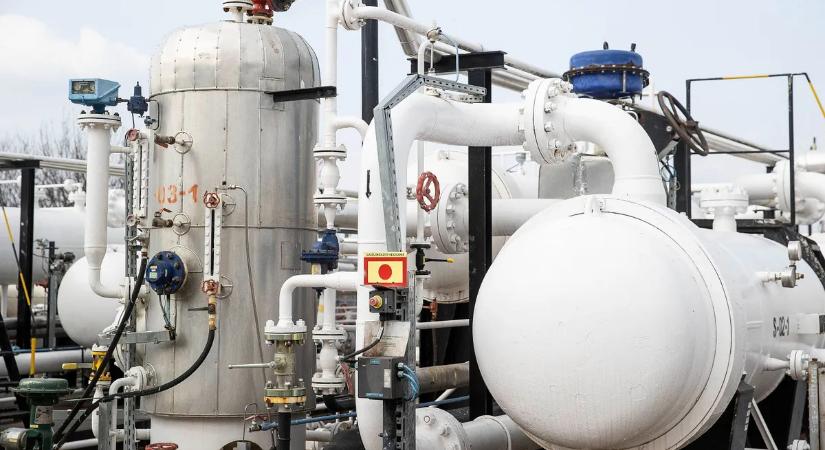 Brüsszel övön aluli ütése: elzárják az orosz földgáz csapokat