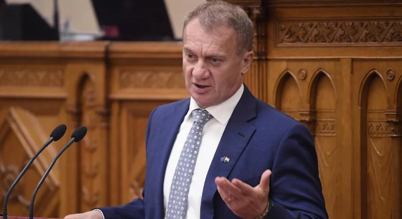 Fizesse ki az állam a januári rezsit! – Elképesztő számokkal állt elő a Varju László