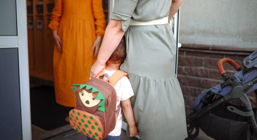 Összekaptak a gyerekek, durva bosszút álltak az anyán - Verekedés és botrány a kazincbarcikai óvodában