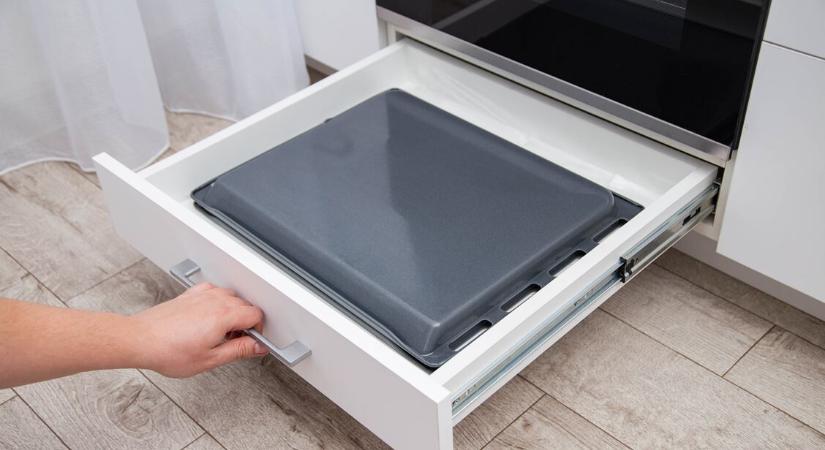 Mire való a sütő alatti fiók? – A legtöbben rosszul használják